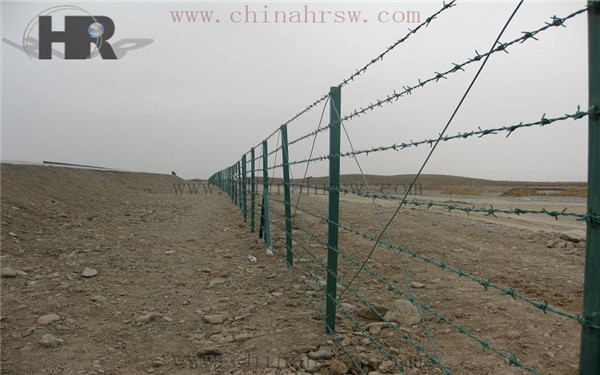 鐵絲網圍欄 鐵絲網圍欄