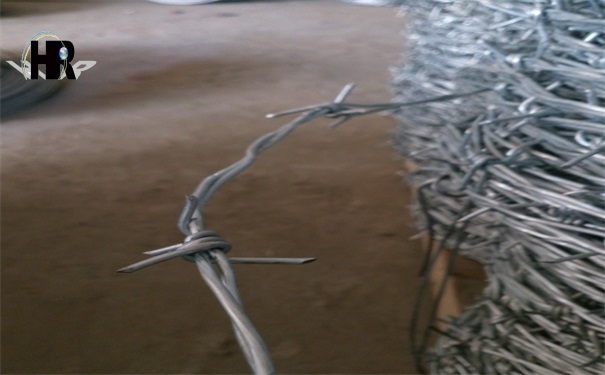 特殊地形如何安裝鍍鋅刺繩 特殊地形如何安裝鍍鋅刺繩